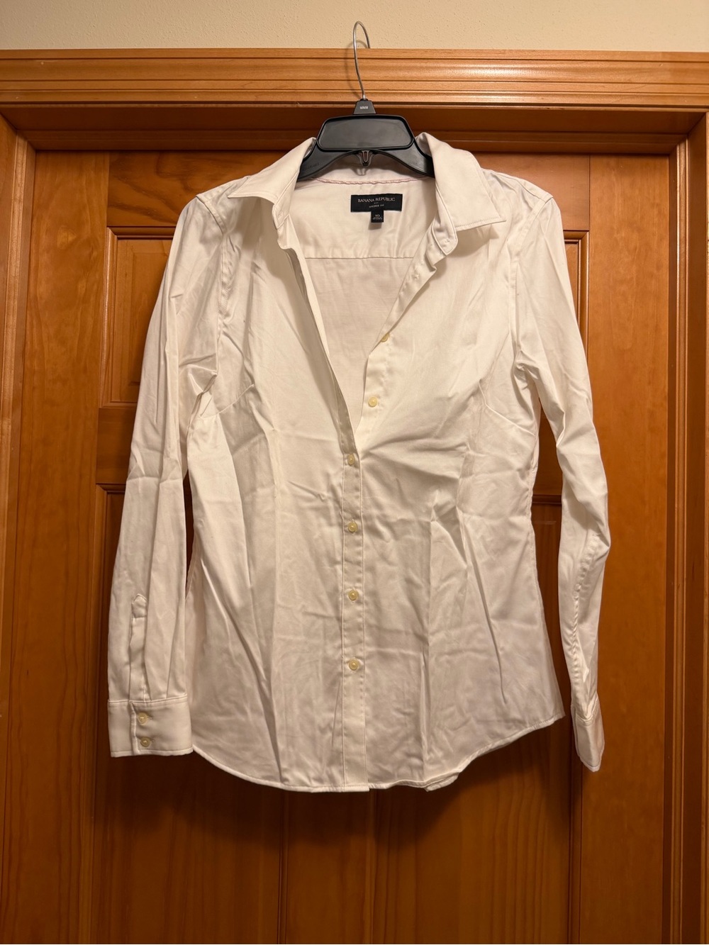 Banana Republic White Women’s Button-Down Shirt